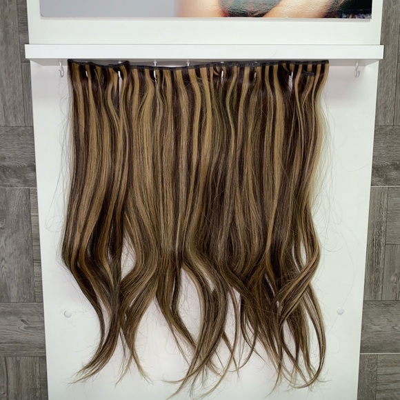 Highlights #2/7.1 Clip In Hair Extensions 7 pieces - Picture 3 of 3